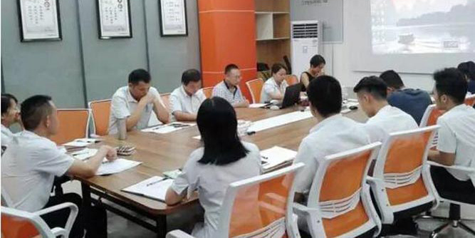 跨界合作 郡豪智能门窗与广州市宏志音响达成战略联盟决议