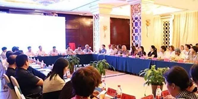 活动回顾 | 玻璃文化艺术交流会、“介仁杯”设计大赛、全国工商联家具装饰业商会门窗专委会成立大会