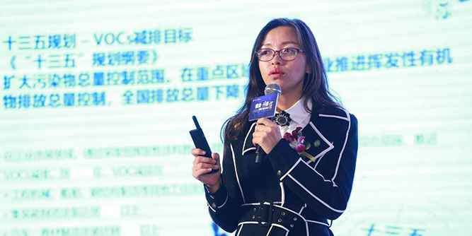 花王水漆，助力木门绿色涂装