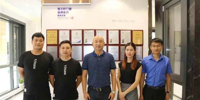 赋能终端丨雅之轩走访调研专卖店「隆昌、富顺」