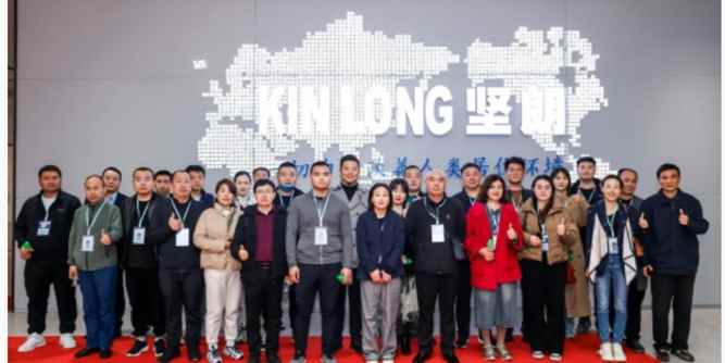向光而行，再启新境—坚朗新展厅璀璨绽放
