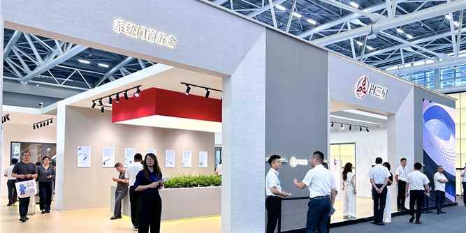 2025广州建博会专访|兴三星五金重磅新品亮相广州建博会，打响家装五金“进击战”